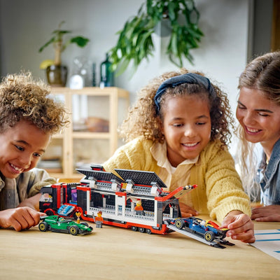 LEGO City F1 truck met RB20 en AMR24 F1 - 60445