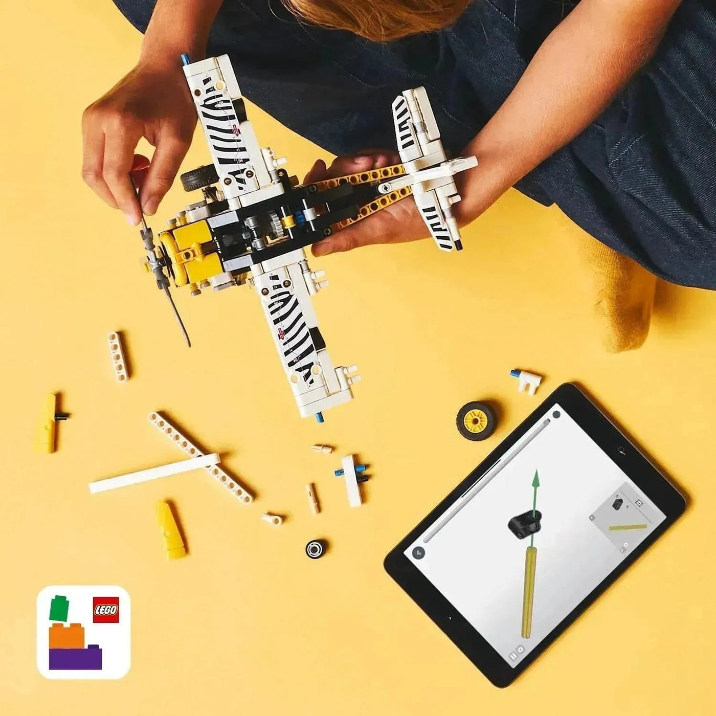 LEGO Oerwoud Vliegtuig 42198 Technic