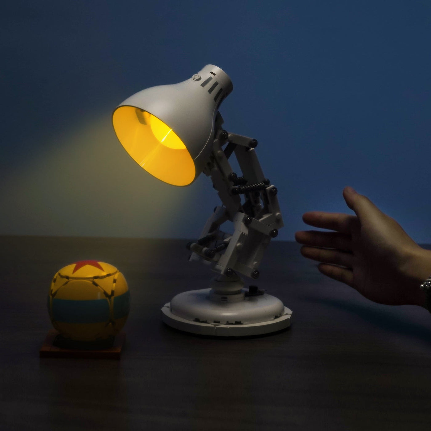 BrickBling Light Kit for LEGO Ideas ǀ Disney Pixar Luxo Jr. 21357