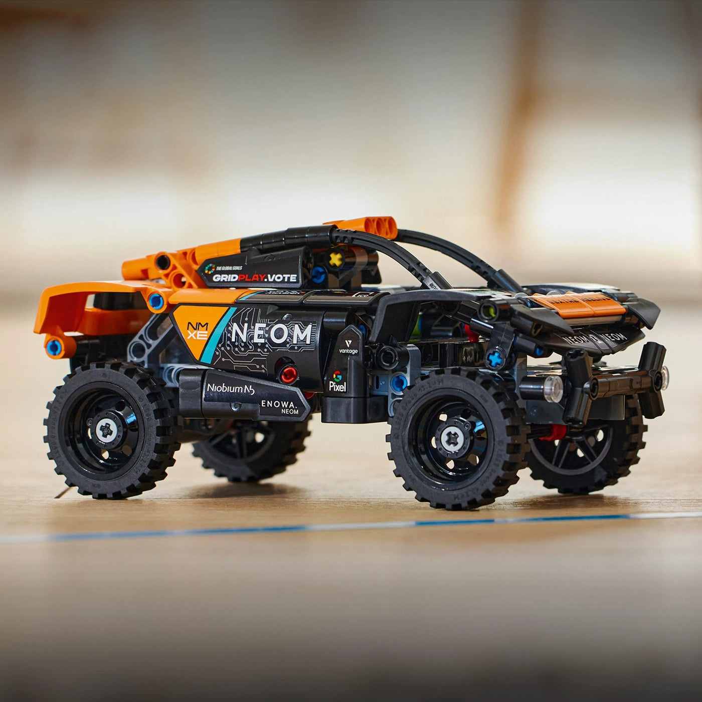 LEGO McLaren Extreme E-Race car 42166 Technic